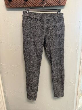 Nanette Lepore Black & Gray Textured Ponte Ankle Pants